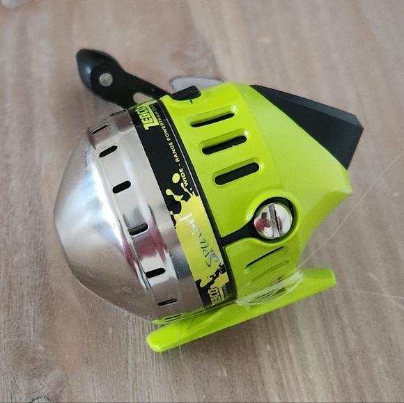 Zebco Other - Zebco Splash Spincast Fishing Reel – Neon Green/Chartreuse